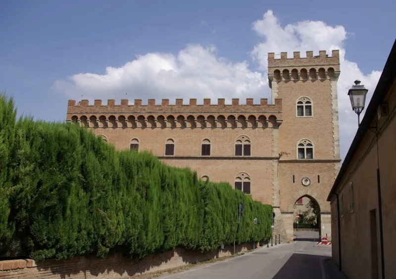 Toscana Village